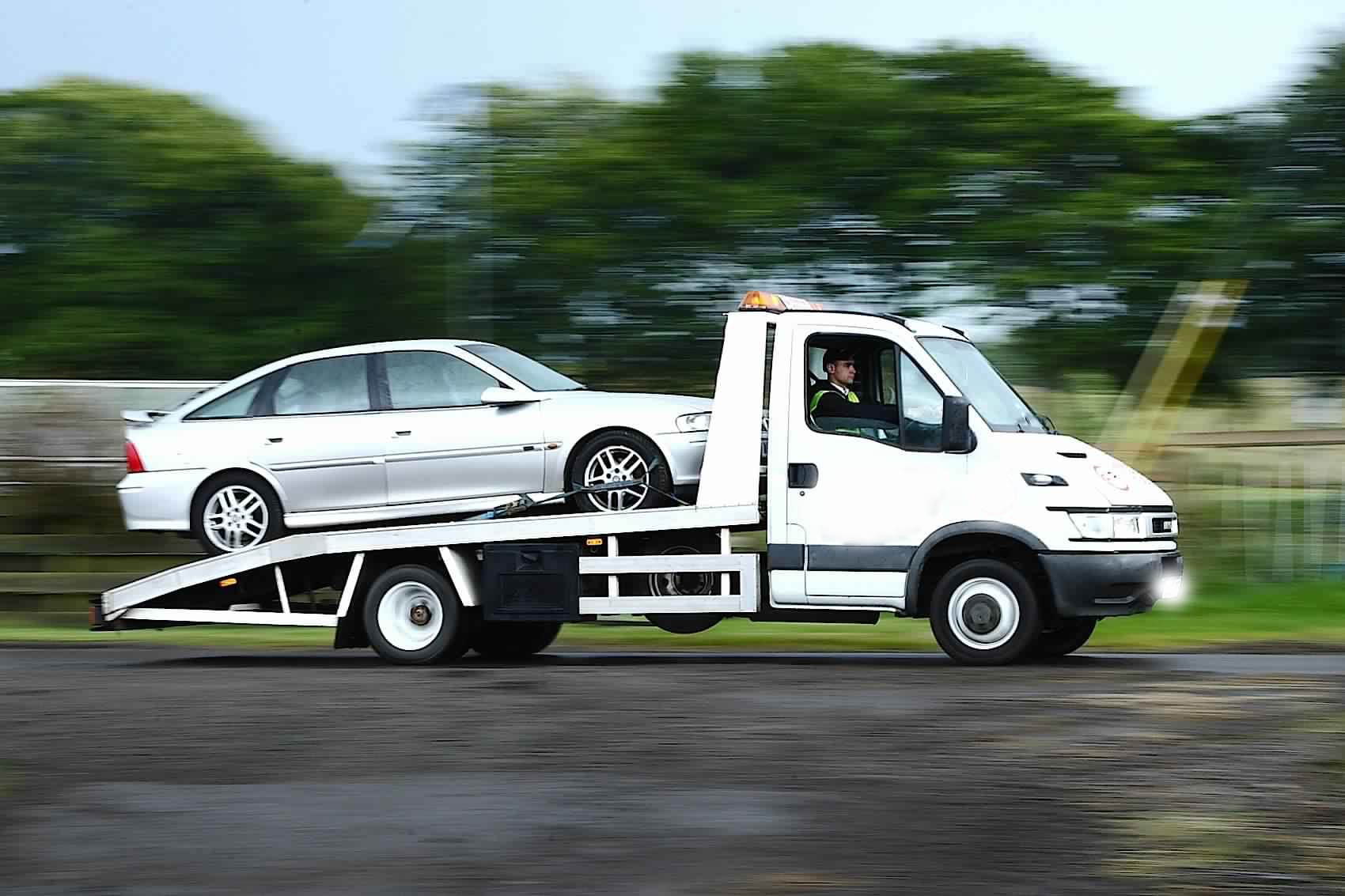 Dépannage voiture Paris 18 - SOS Remorquage auto 24h/7j